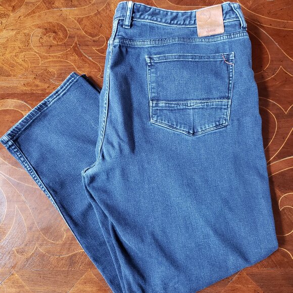 Tommy Bahama Relax Fit Jeans - Size 42x30
